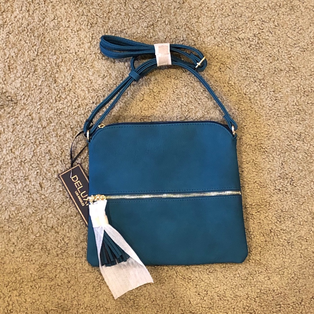 Fashionable Teal Crossbody Bag